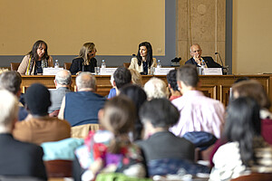 Photo de la conférence de la commissaire européenne Marya Gabriel